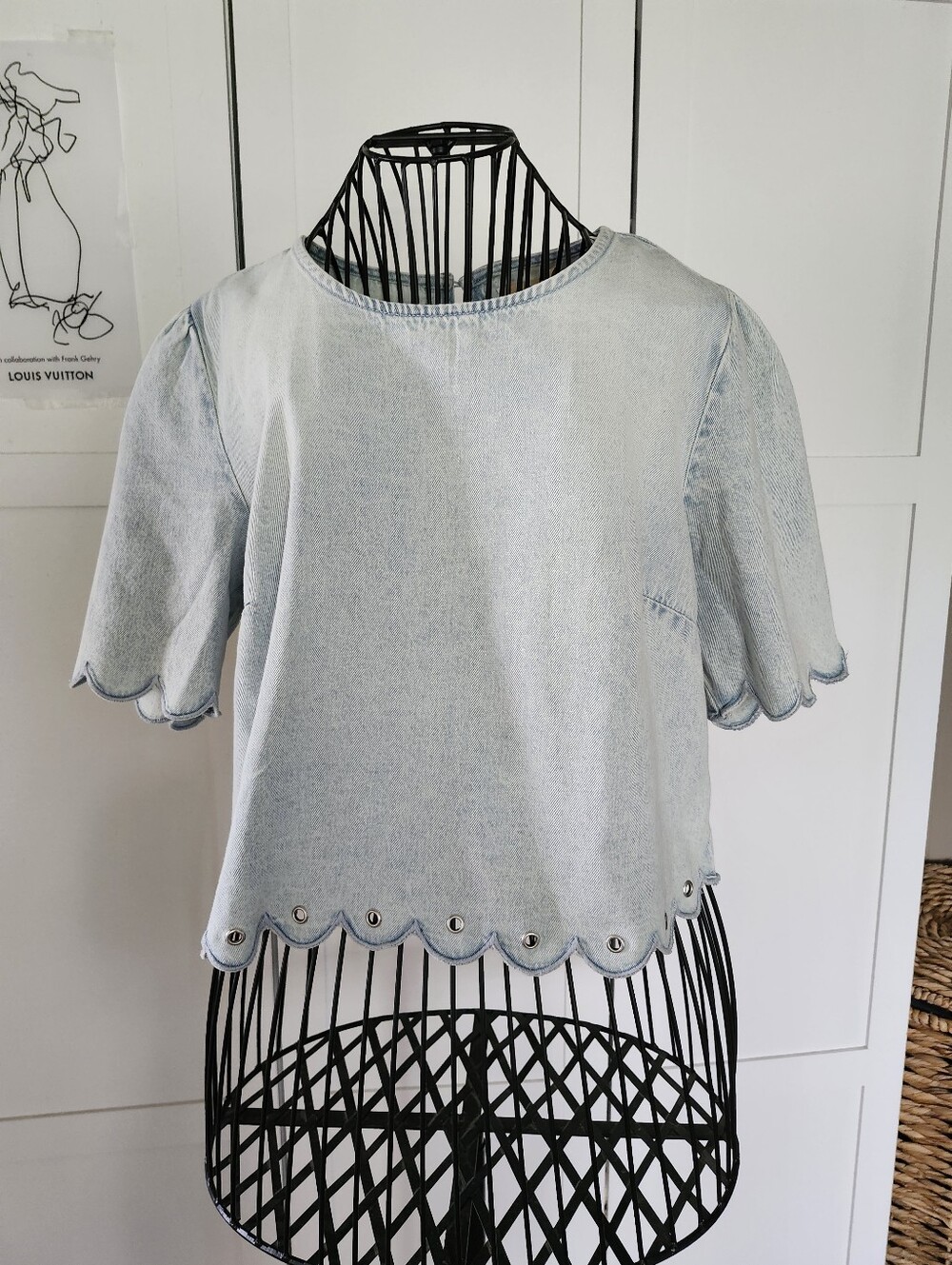 Michael Kors Light Blue Scalloped Denim Crop Top Sz L NWT